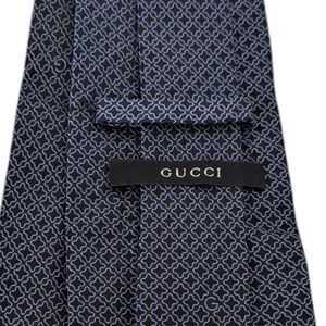 Gucci Men's Navy Geometric Silk Tie ...58 x 3.78